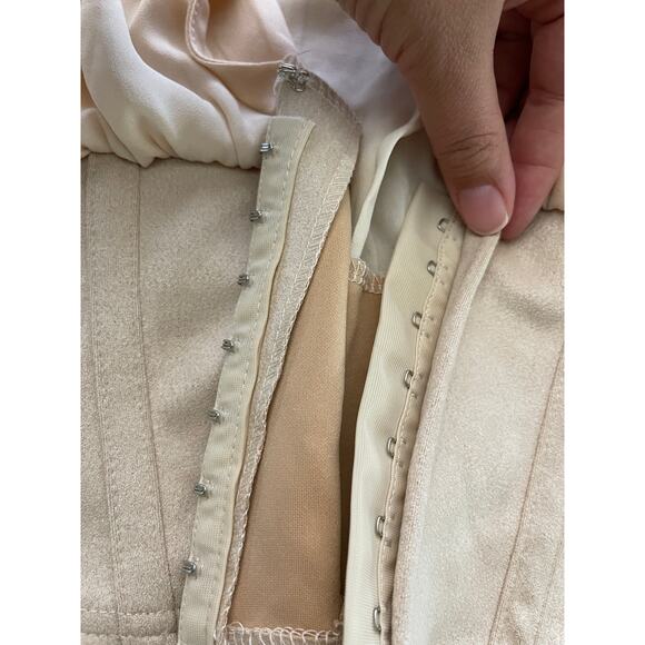 Love X Design Womens Crop Blouse Top Lantern Sleeves V-Neck Tan Beige NEW Medium - Picture 9 of 9